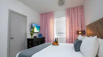 Whitelaw Hotel