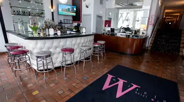 Whitelaw Hotel