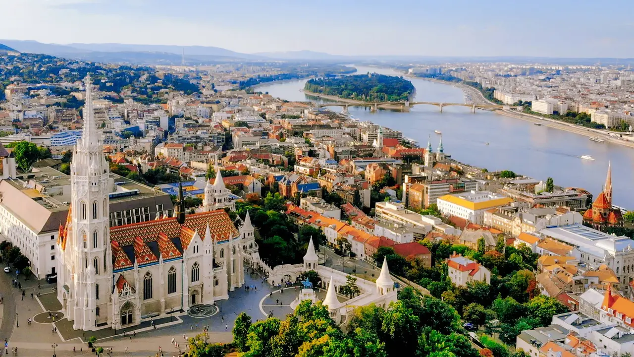 Wiedeń i Budapeszt - perły Dunaju dla wygodnych