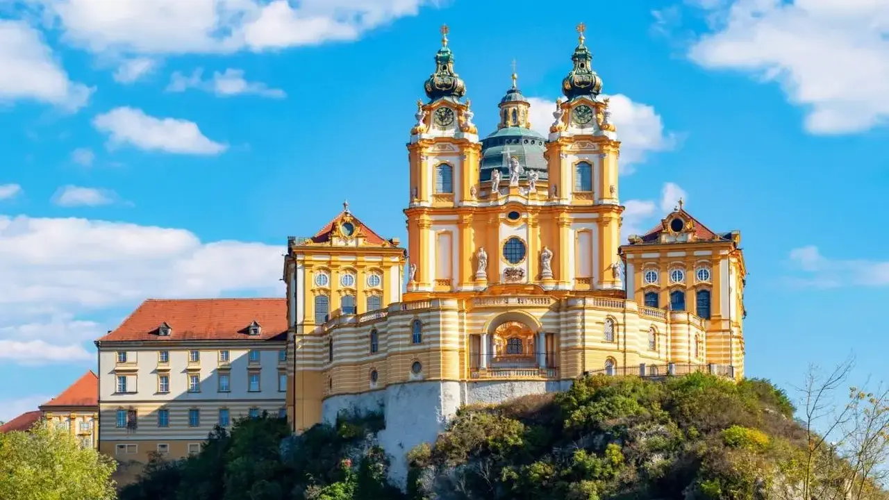 WIEDEŃ I UROKI DOLINY WACHAU