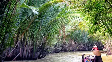 Wietnam w słomkowym kapeluszu 