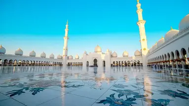 Wiezowce, karawany