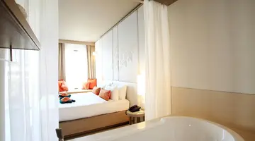Wieżowce Singapuru i plaże Tajlandii