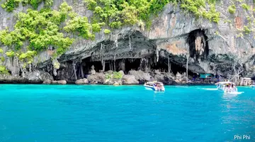 Wieżowce Singapuru i plaże Tajlandii