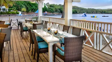 Windjammer Landing Resort