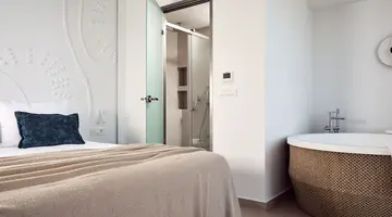 Windmill Bay Hotel