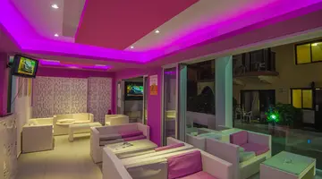 WINDMILLS APARTMENTS