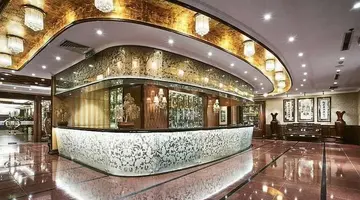 Windsor Plaza