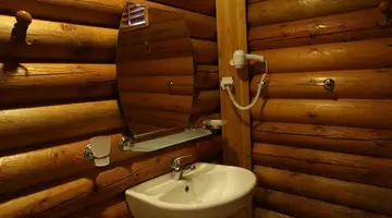 Wood Line Hotel