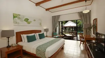 WOODLANDS HOTEL & RESORT