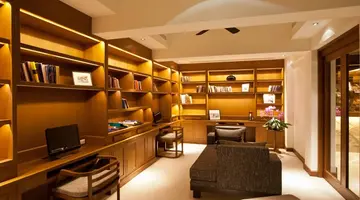 WOODLANDS HOTEL & RESORT