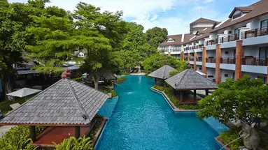 WOODLANDS HOTEL & RESORT