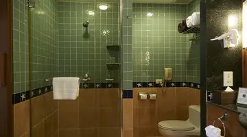 WOODLANDS HOTEL & RESORT