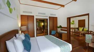 WOODLANDS HOTEL & RESORT