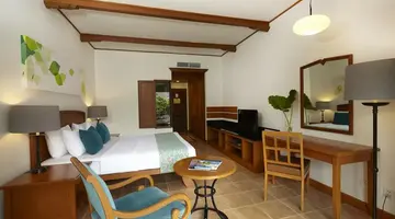 WOODLANDS HOTEL & RESORT