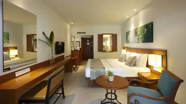 WOODLANDS HOTEL & RESORT