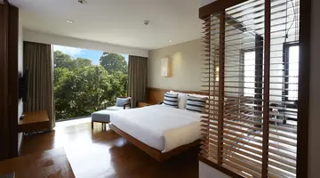 WOODLANDS SUITES SERVICED RESIDENCES