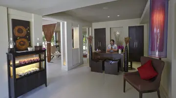 WOODLANDS SUITES SERVICED RESIDENCES