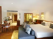WOODLANDS SUITES SERVICED RESIDENCES