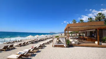 World Star Beach Resort & Spa Hotel