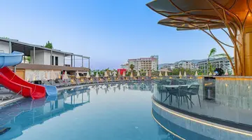 World Star Beach Resort & Spa Hotel