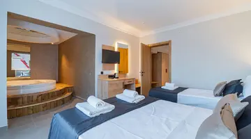 World Star Beach Resort & Spa Hotel