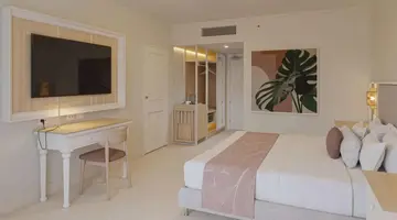 Wyndham Alltra Punta Cana All-Inclusive Resort
