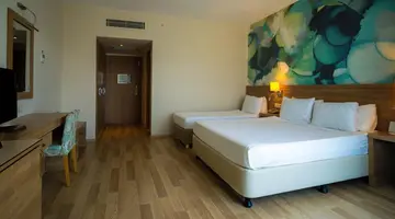 Wyndham Garden Lara