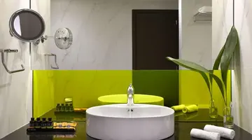 WYNDHAM GRAND ATHENS HOTEL