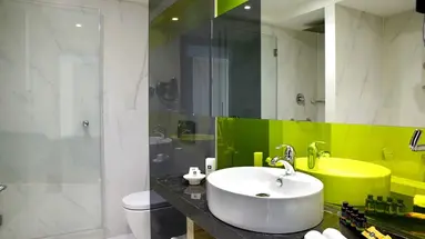 WYNDHAM GRAND ATHENS HOTEL