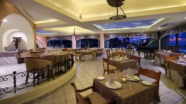 Wyndham Grand Cancun All Inclusive Resort & Villas