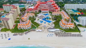 Wyndham Grand Cancun All-Inclusive Resort & Villas