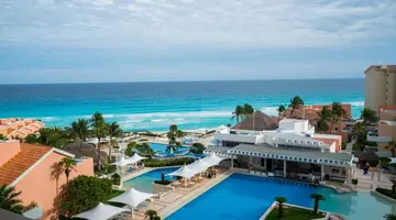 Wyndham Grand Cancun All Inclusive Resort & Villas