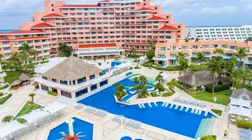 Wyndham Grand Cancun All Inclusive Resort & Villas