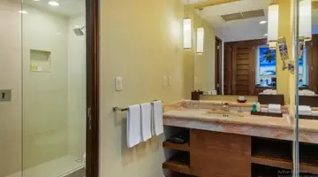 Wyndham Grand Cancun All Inclusive Resort & Villas