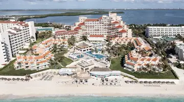 Wyndham Grand Cancun All-Inclusive Resort & Villas
