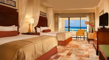 Wyndham Grand Cancun All-Inclusive Resort & Villas