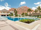 Wyndham Grand Cancun All Inclusive Resort & Villas