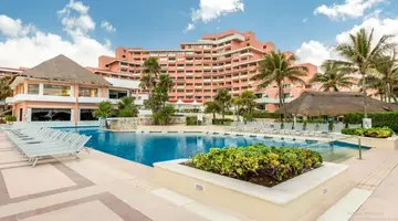 Wyndham Grand Cancun All Inclusive Resort & Villas