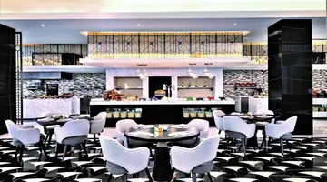 Wyndham Grand Doha West Bay Beach