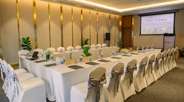 WYNDHAM GRAND KN PARADISE CAM RANH
