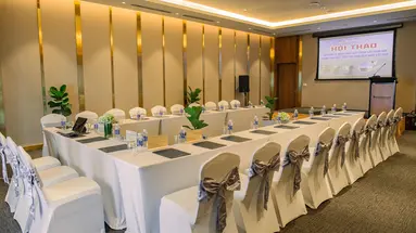 WYNDHAM GRAND KN PARADISE CAM RANH