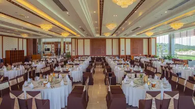 WYNDHAM GRAND KN PARADISE CAM RANH