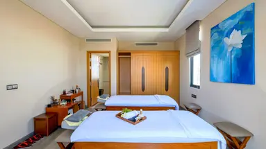 WYNDHAM GRAND KN PARADISE CAM RANH