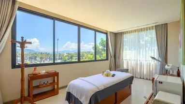 WYNDHAM GRAND KN PARADISE CAM RANH