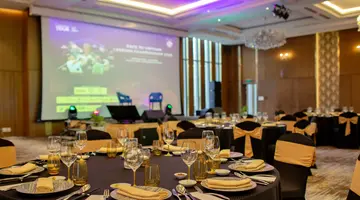 WYNDHAM GRAND KN PARADISE CAM RANH