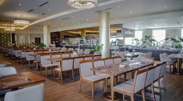 WYNDHAM GRAND KN PARADISE CAM RANH