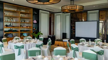 WYNDHAM GRAND KN PARADISE CAM RANH