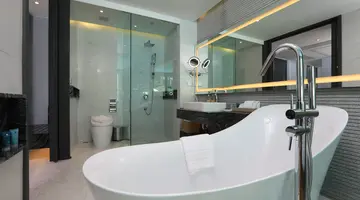 WYNDHAM GRAND NAI HARN BEACH PHUKET