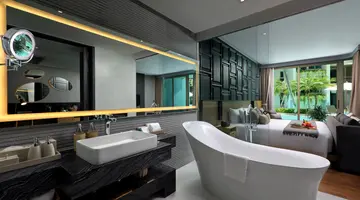 WYNDHAM GRAND NAI HARN BEACH PHUKET